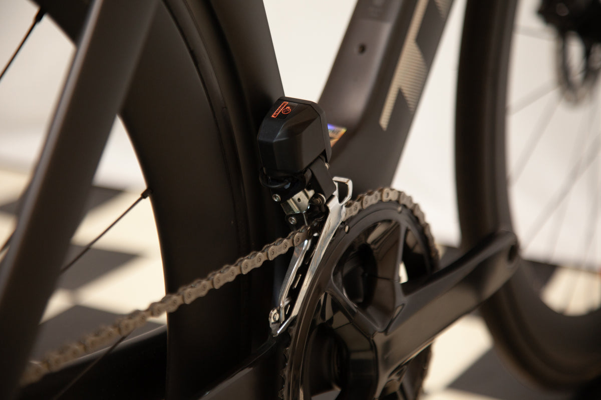 【新古車】TREK Madone SLR Gen 7 105カスタム