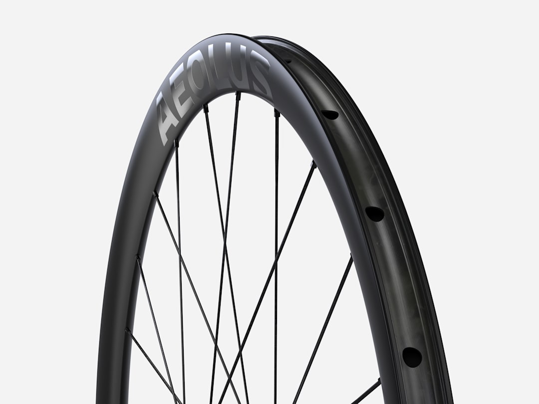 Bontrager Aeolus RSL 43X TLR Disc Road Wheel