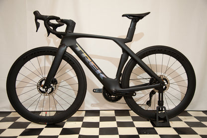【新古車】TREK Madone SLR Gen 7 105カスタム