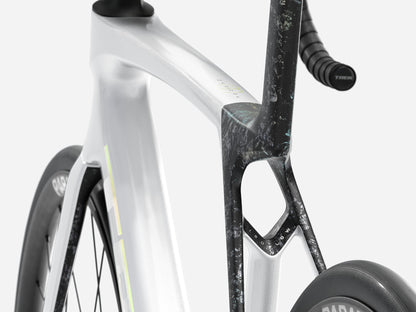 Madone SL 5 Gen 8 (2026年モデル)