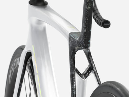 Madone SL 6 Gen 8 (2026年モデル)